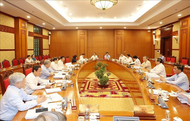 Tổng B&iacute; thư, Chủ tịch nước T&ocirc; L&acirc;m chủ tr&igrave; họp Bộ Ch&iacute;nh trị cho &yacute; kiến v&agrave;o c&aacute;c văn kiện- Ảnh 2.