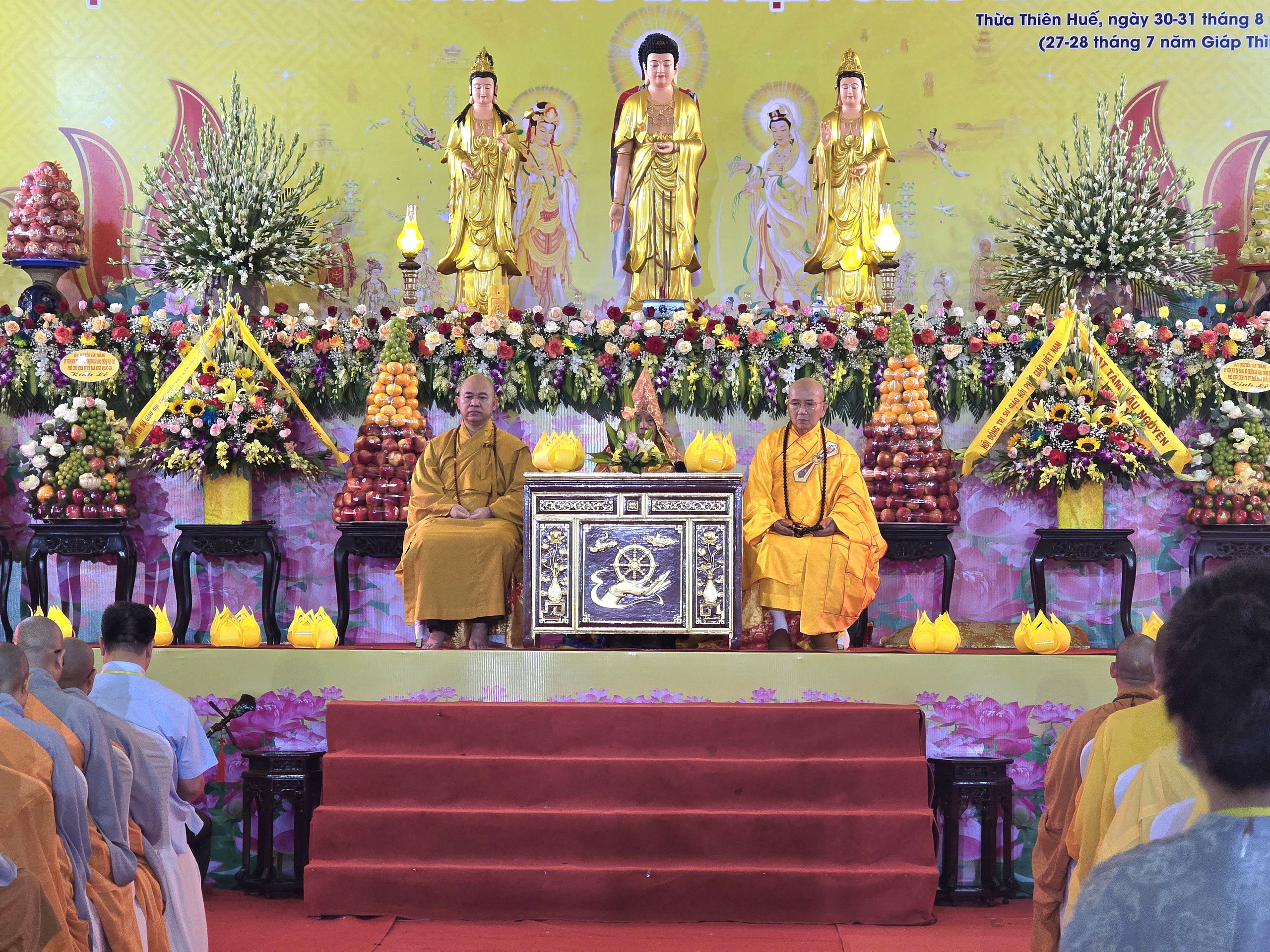 Thắp nến tưởng niệm nạn nh&acirc;n tử vong do TNGT- Ảnh 3.
