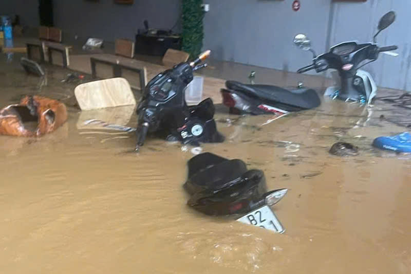 Mưa lớn g&acirc;y ngập &uacute;ng, sạt lở, chia cắt giao th&ocirc;ng nhiều tuyến đường ở L&agrave;o Cai- Ảnh 5.