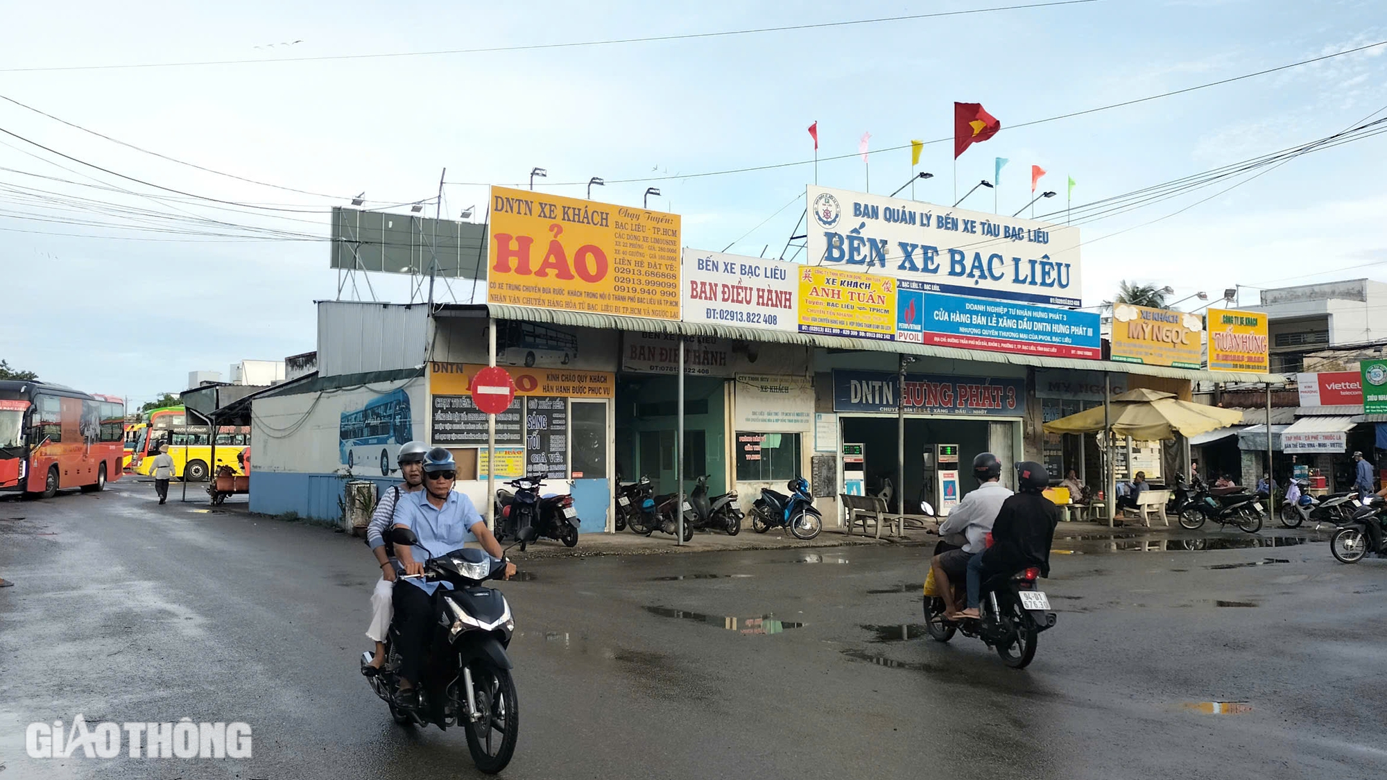 Bến xe Bạc Li&ecirc;u th&ocirc;ng tho&aacute;ng trong ng&agrave;y đầu nghỉ lễ 2/9- Ảnh 1.