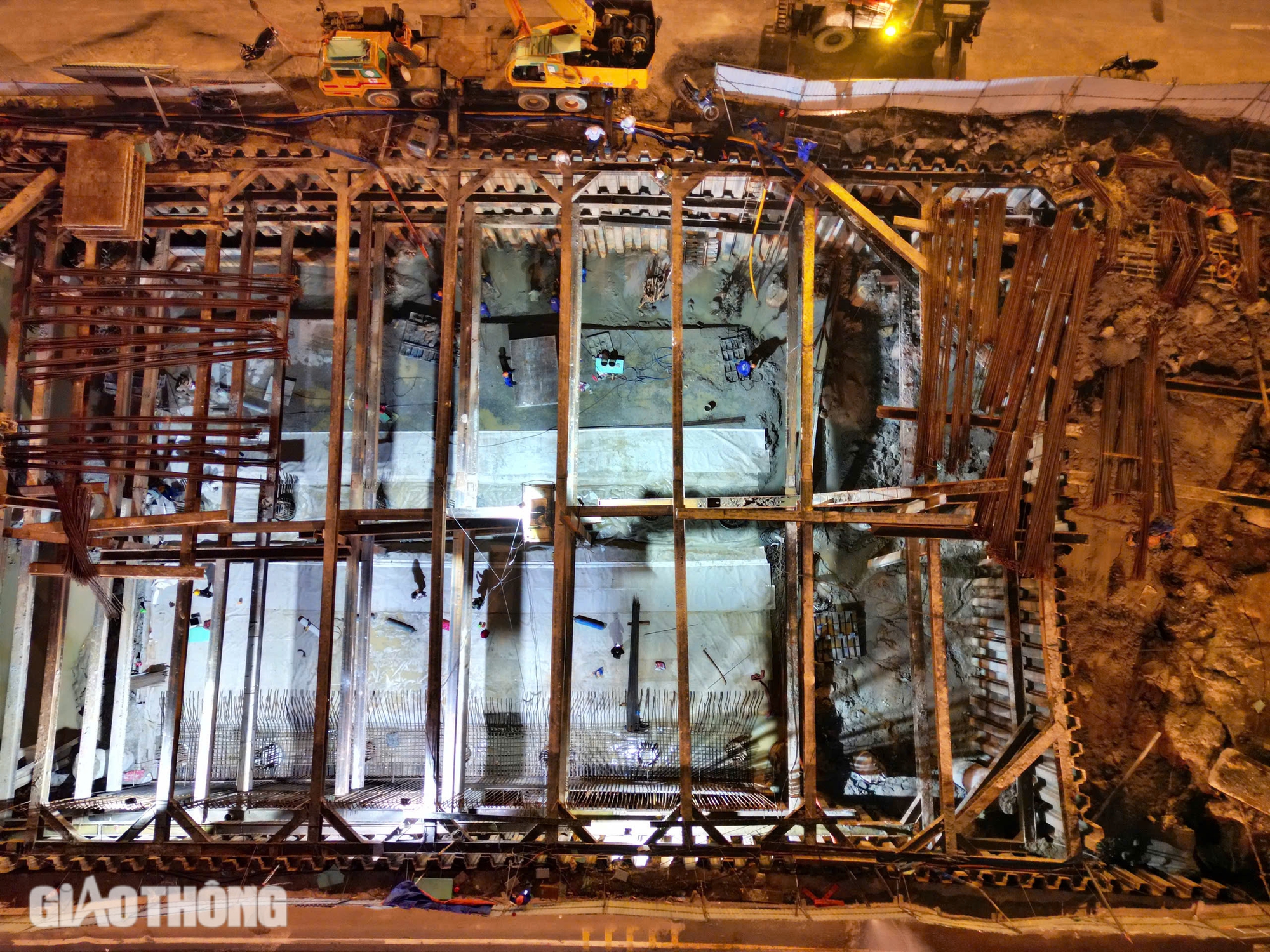 Chong đ&egrave;n thi c&ocirc;ng xuy&ecirc;n lễ n&uacute;t giao 3.400 tỷ đồng tại TP.HCM- Ảnh 5.