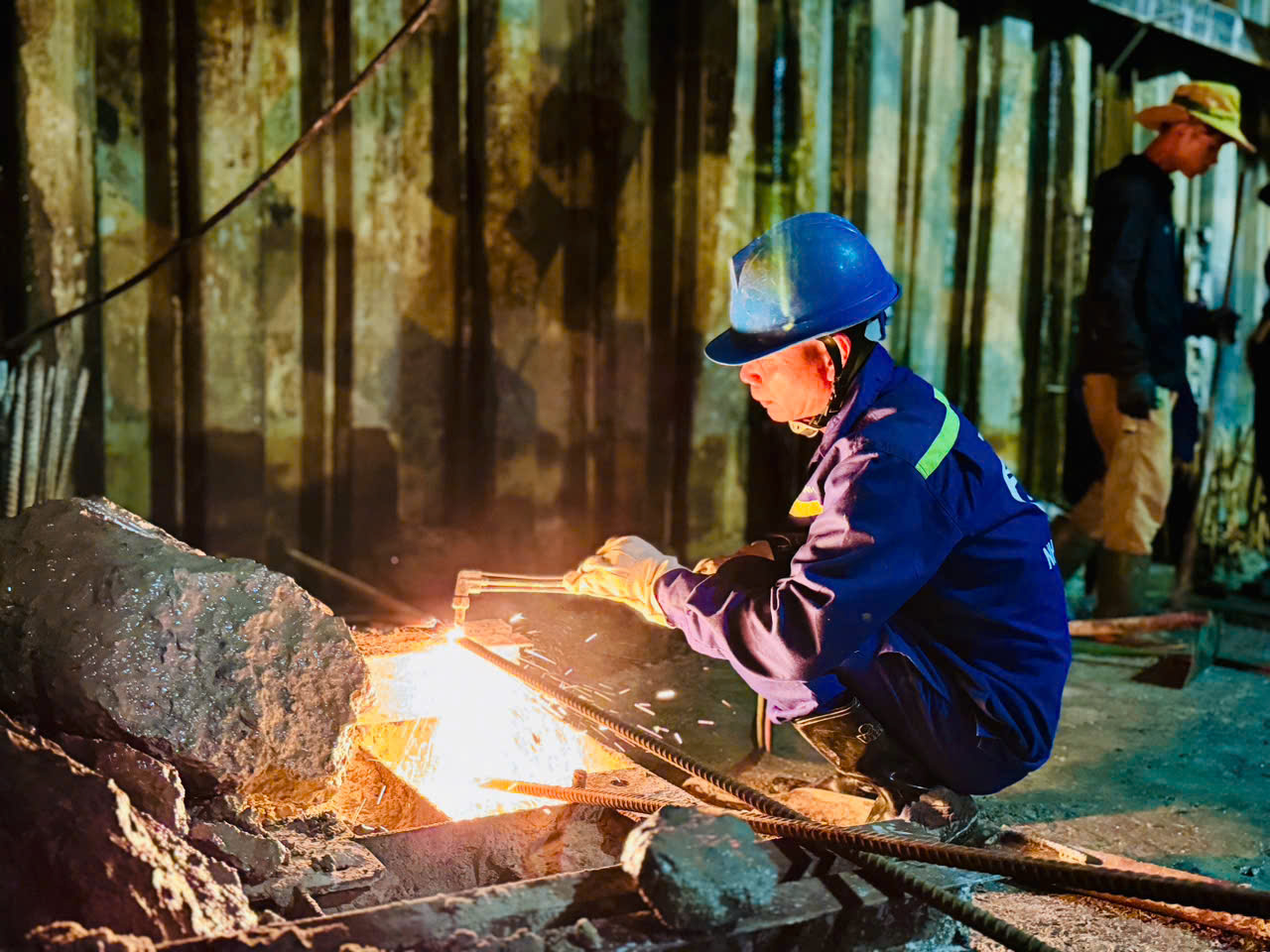 N&uacute;t giao An Ph&uacute; kết nối s&acirc;n bay Long Th&agrave;nh chậm 12 th&aacute;ng, y&ecirc;u cầu xử l&yacute; nh&agrave; thầu yếu k&eacute;m- Ảnh 3.