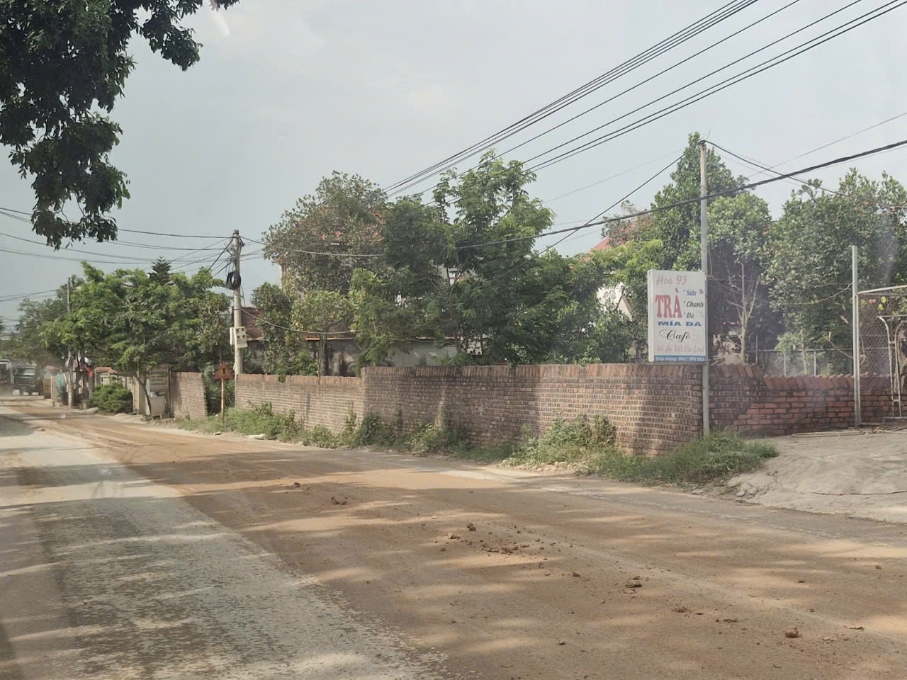 Để xe chở qu&aacute; tải, g&acirc;y &ocirc; nhiễm, nh&agrave; thầu v&agrave; chủ đầu tư s&acirc;n golf đổ lỗi cho nhau- Ảnh 6.