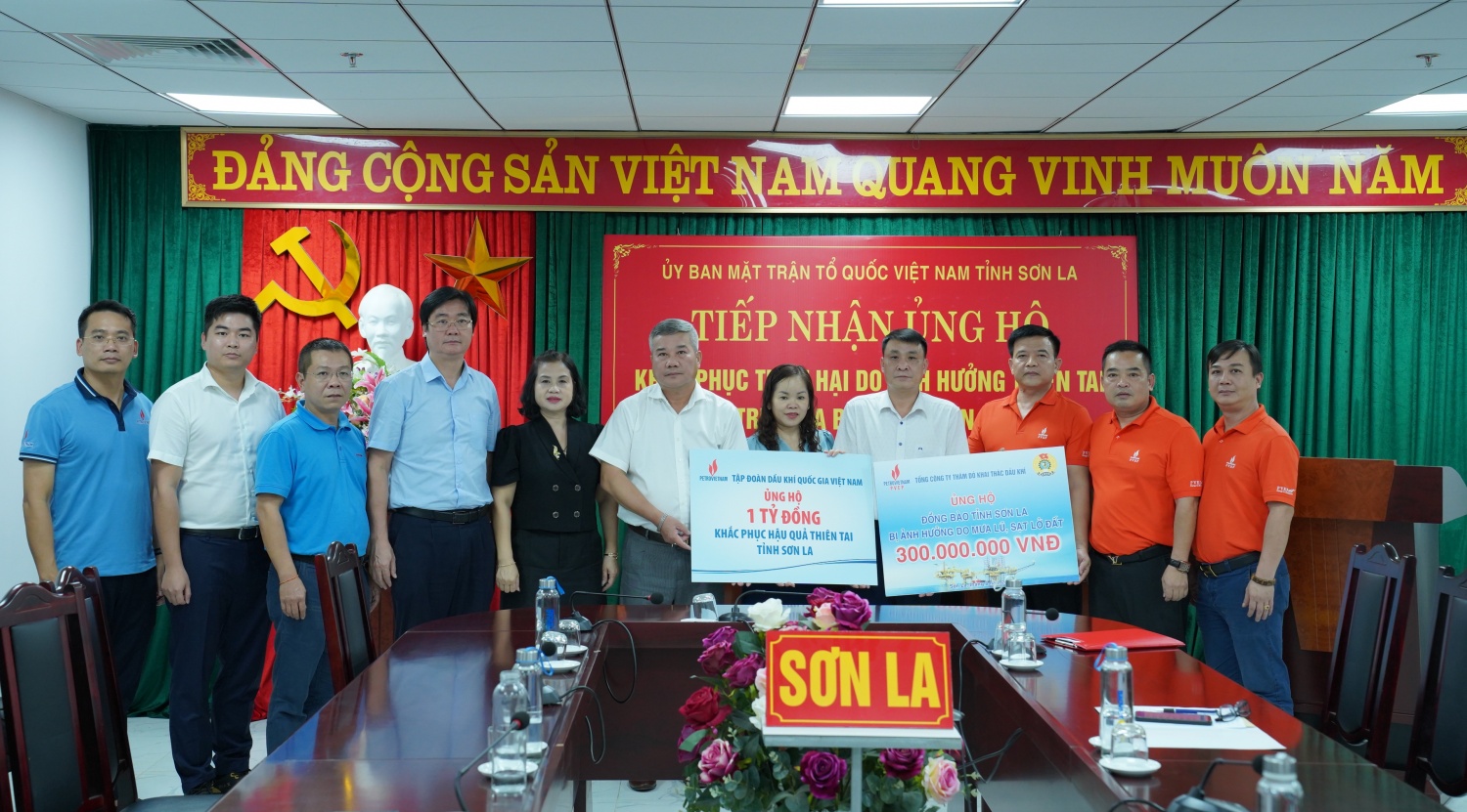 Petrovietnam hỗ trợ người d&acirc;n Sơn La v&agrave; Điện Bi&ecirc;n khắc phục hậu quả mưa lũ- Ảnh 1.