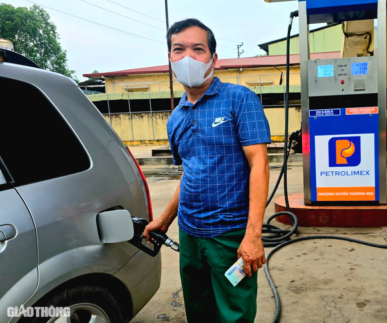 Nhiều bộ, ng&agrave;nh đề xuất bỏ thuế ti&ecirc;u thụ đặc biệt với xăng, Bộ T&agrave;i ch&iacute;nh n&oacute;i g&igrave;?- Ảnh 1.