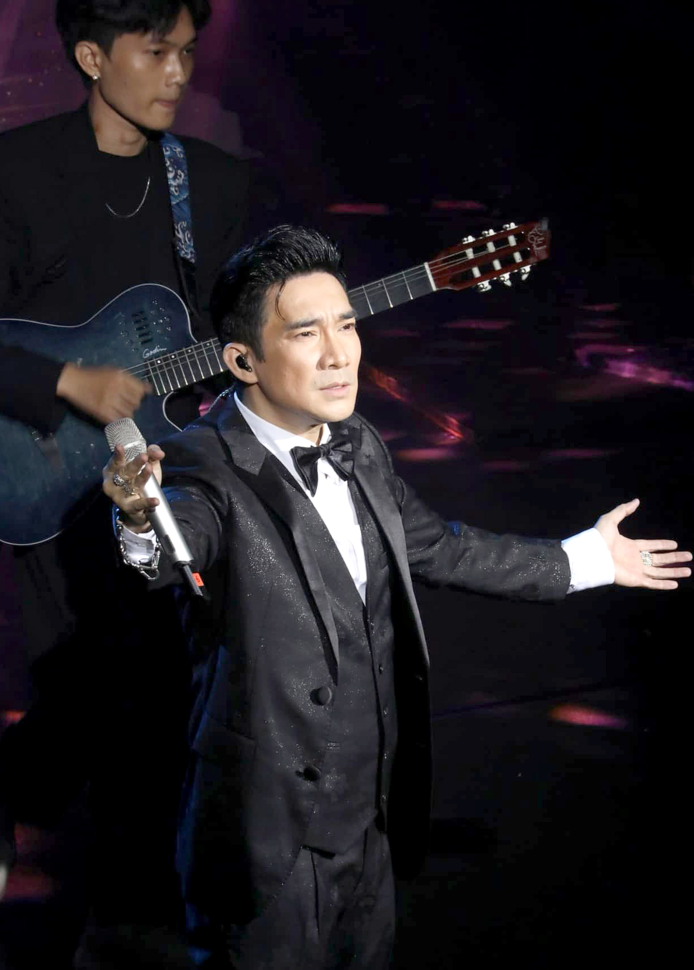 Khi liveshow “chết yểu” vì ế vé- Ảnh 2. Khi liveshow “chết yểu” vì ế vé- Ảnh 2.