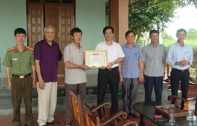Cao tốc Bắc - Nam qua Quảng B&igrave;nh: Nơi vui vẻ hiến đất, chỗ &aacute;n ngữ mặt bằng- Ảnh 1.