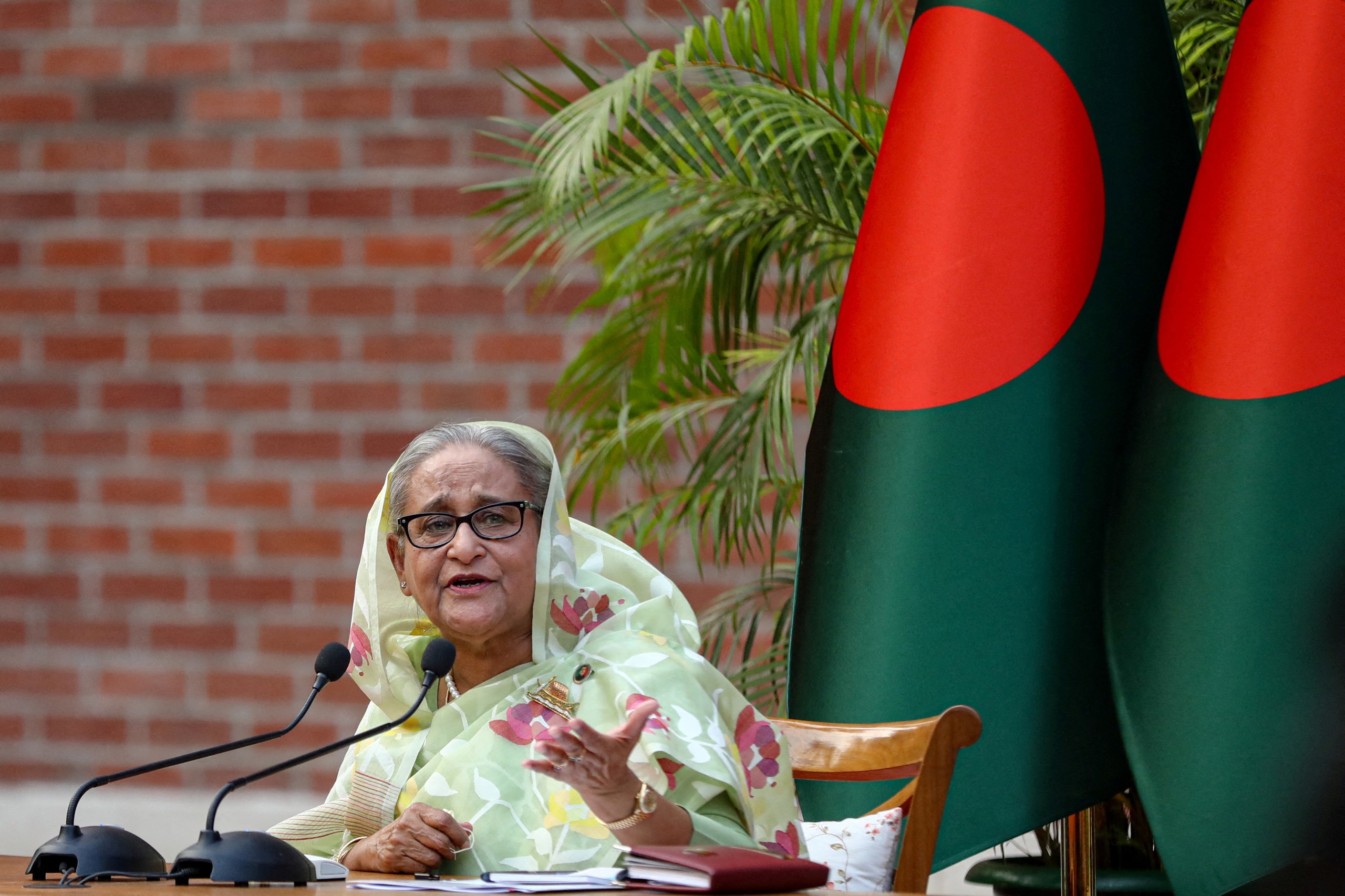 Bangladesh giải t&aacute;n Quốc hội- Ảnh 2.