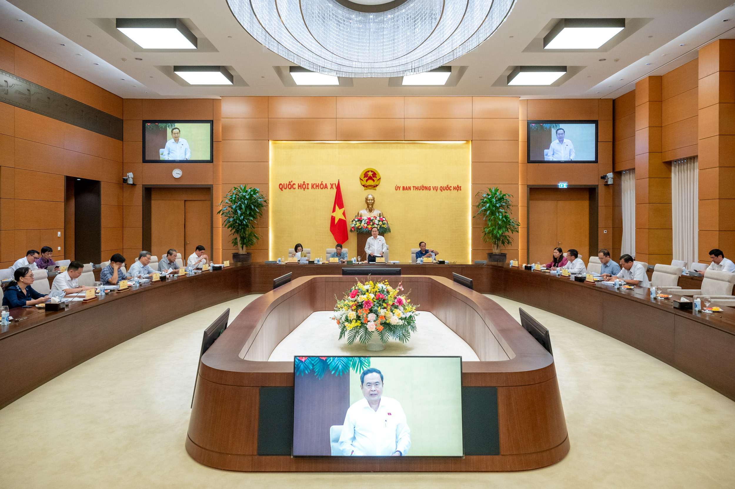 Ủy ban Thường vụ Quốc hội sắp chất vấn c&aacute;c bộ trưởng- Ảnh 2.