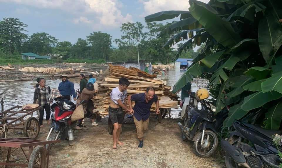 Thủy điện Th&aacute;c B&agrave; xả lũ, 79 nh&agrave; d&acirc;n v&agrave; xưởng gỗ bị ngập lụt- Ảnh 3.