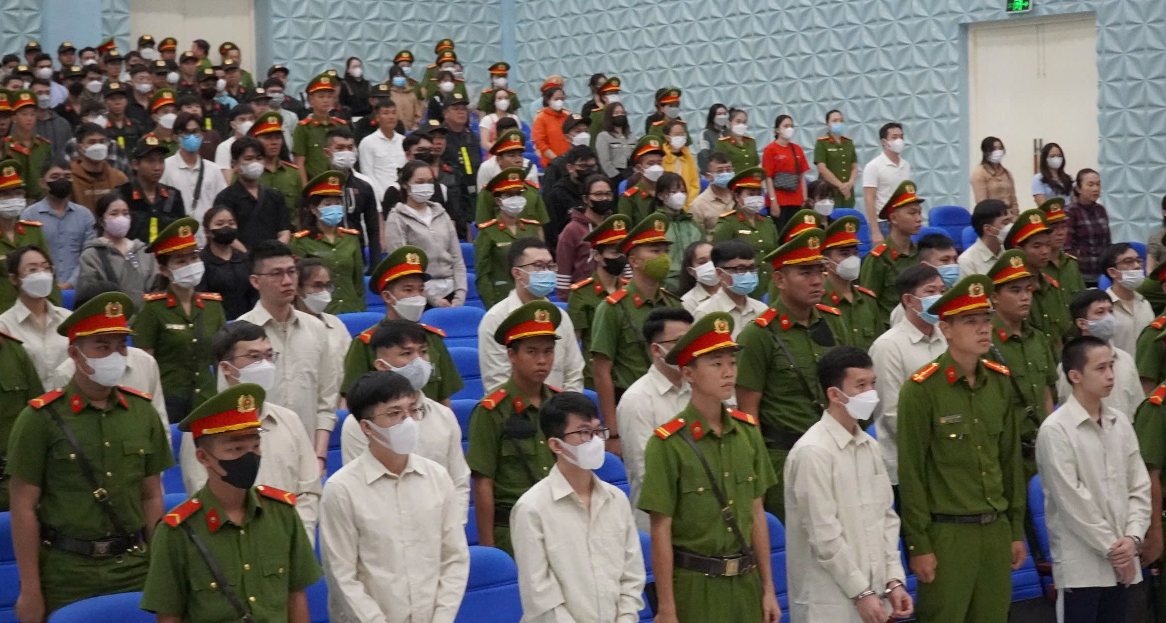 111 bị c&aacute;o ra t&ograve;a trong vụ đ&ograve;i nợ thu&ecirc; cho c&aacute;c ng&acirc;n h&agrave;ng- Ảnh 1.