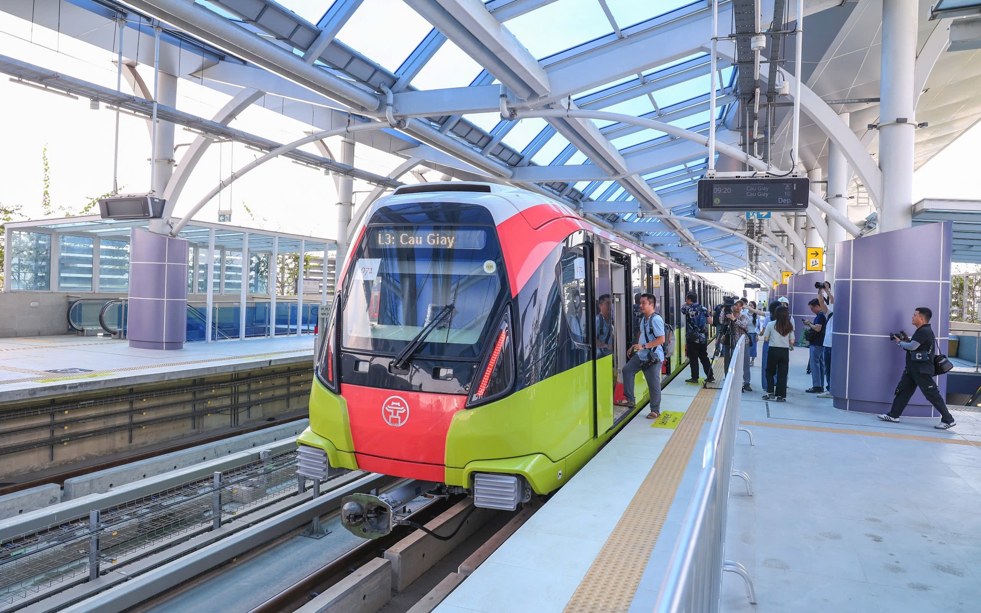 Chưa chốt ng&agrave;y vận h&agrave;nh thương mại tuyến metro Nhổn - ga H&agrave; Nội