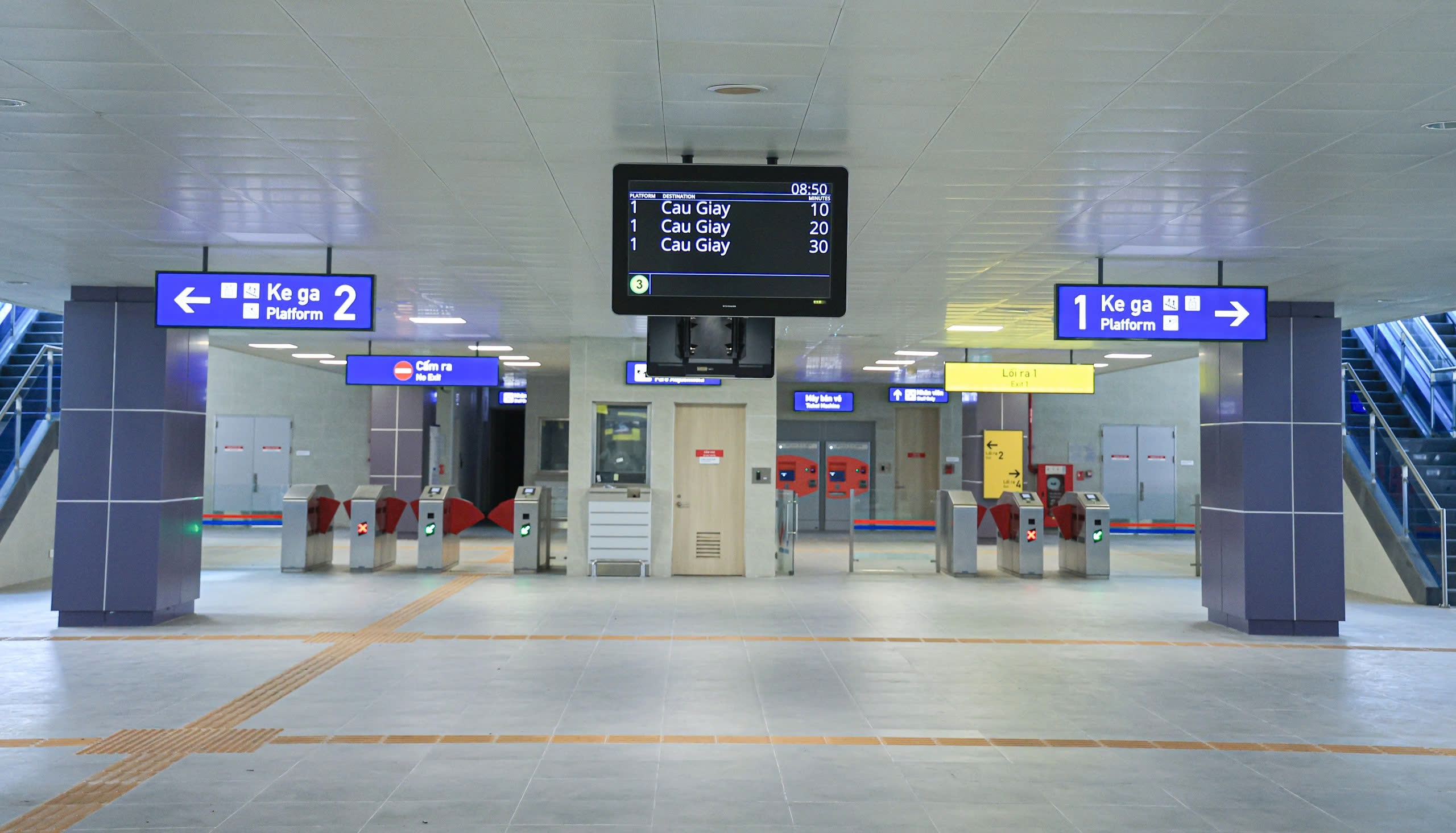Cận cảnh metro Nhổn - ga H&agrave; Nội trước ng&agrave;y vận h&agrave;nh thương mại- Ảnh 3.
