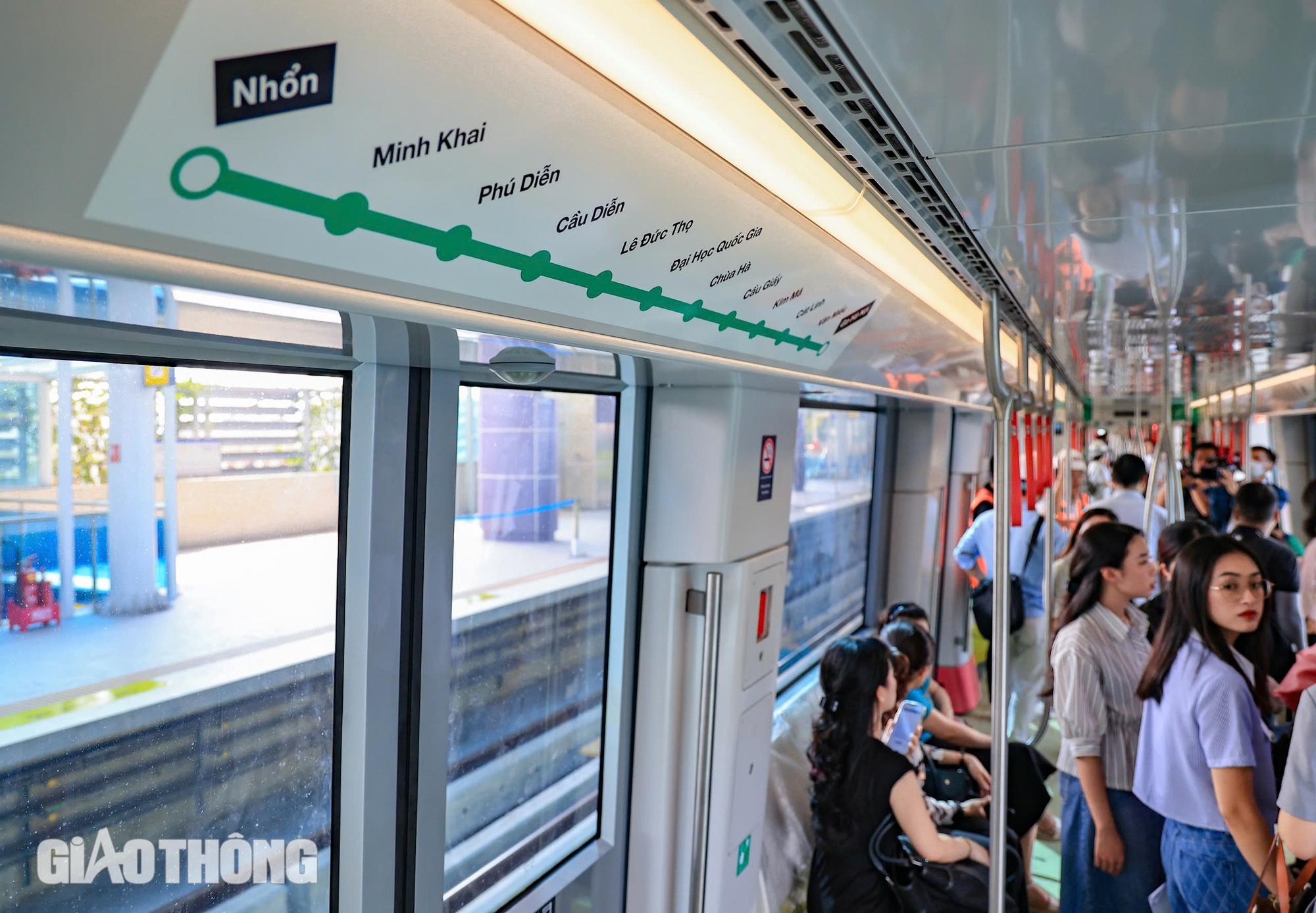 Cận cảnh metro Nhổn - ga H&agrave; Nội trước ng&agrave;y vận h&agrave;nh thương mại- Ảnh 21.