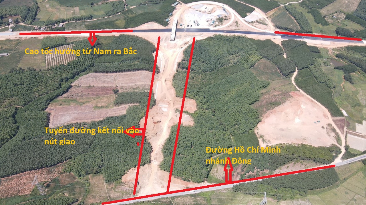 Hai n&uacute;t giao quan trọng kết nối TP Đồng Hới với cao tốc Bắc - Nam- Ảnh 4.