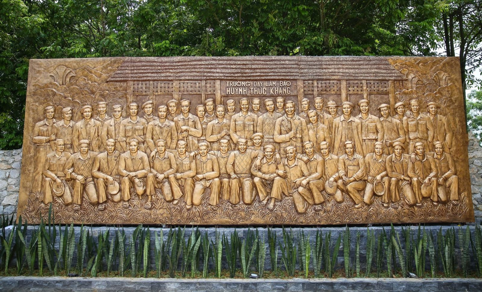 C&ocirc;ng tr&igrave;nh kh&ocirc;ng chỉ t&aacute;i hiện lịch sử m&agrave; c&ograve;n đảm bảo t&iacute;nh mỹ thuật cao. (Ảnh: Hội Nh&agrave; b&aacute;o Việt Nam)