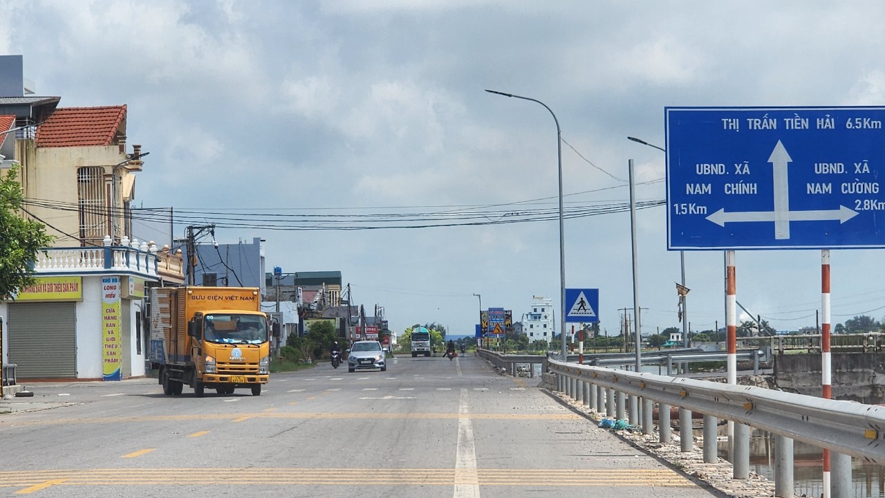 Thái Bình: Vì sao đường tỉnh 462 liên tục xảy ra tai nạn giao thông?- Ảnh 1. Thái Bình: Vì sao đường tỉnh 462 liên tục xảy ra tai nạn giao thông?- Ảnh 1.