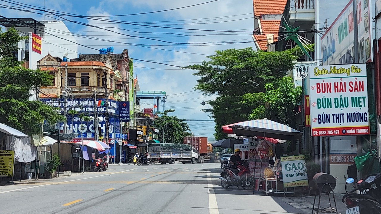 Thái Bình: Vì sao đường tỉnh 462 liên tục xảy ra tai nạn giao thông?- Ảnh 3. Thái Bình: Vì sao đường tỉnh 462 liên tục xảy ra tai nạn giao thông?- Ảnh 3.