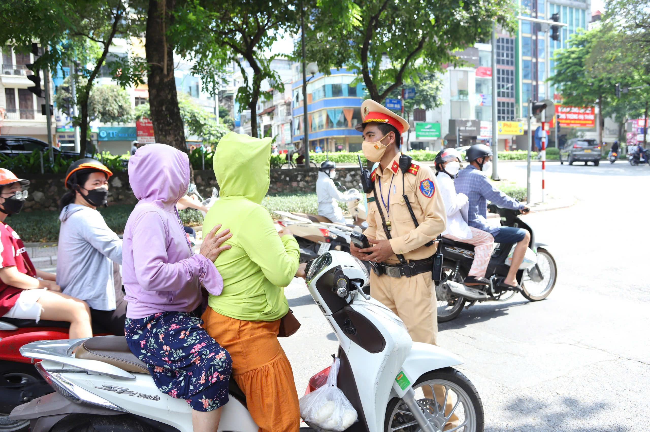 T&agrave;i xế vi phạm nồng độ cồn bỏ phương tiện v&igrave; cho rằng tiền phạt cao hơn gi&aacute; trị xe- Ảnh 9.