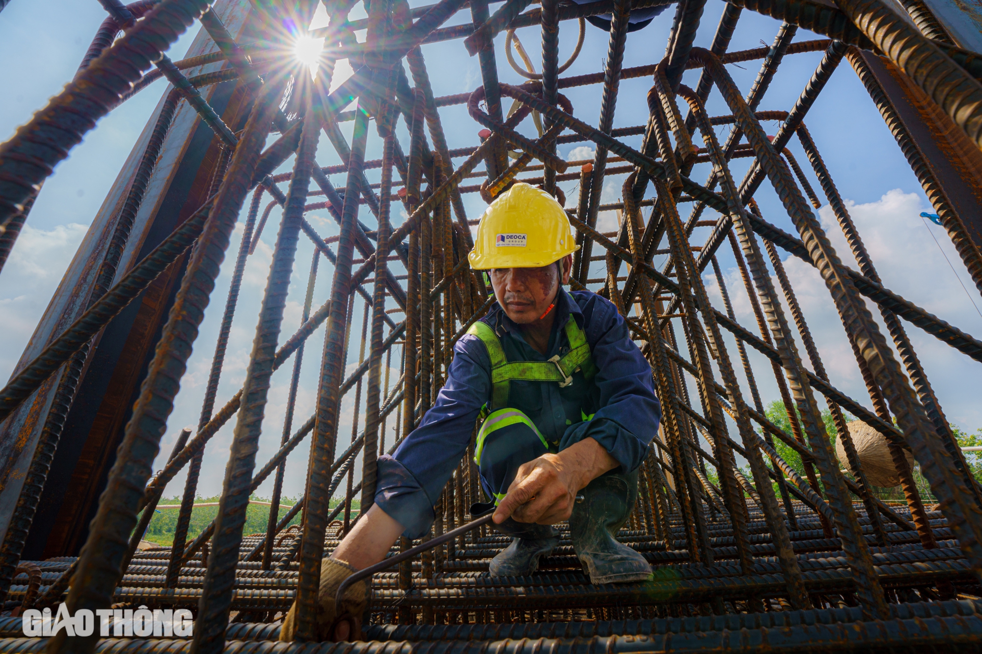 To&agrave;n cảnh đường Hồ Ch&iacute; Minh đoạn qua tỉnh B&igrave;nh Dương sau 10 th&aacute;ng t&aacute;i khởi động- Ảnh 23.