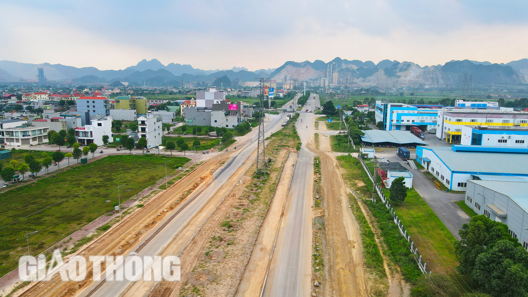 Dự &aacute;n đường h&agrave;nh lang gần 3.600 tỷ ở H&agrave; Nam chạy đua về đ&iacute;ch- Ảnh 2.