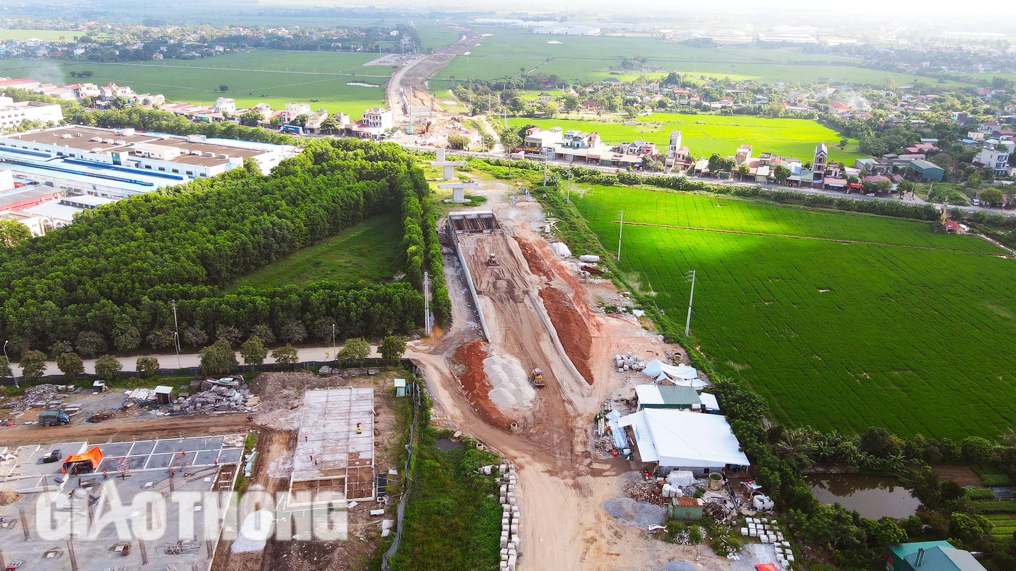 Dự &aacute;n đường h&agrave;nh lang gần 3.600 tỷ ở H&agrave; Nam chạy đua về đ&iacute;ch- Ảnh 13.