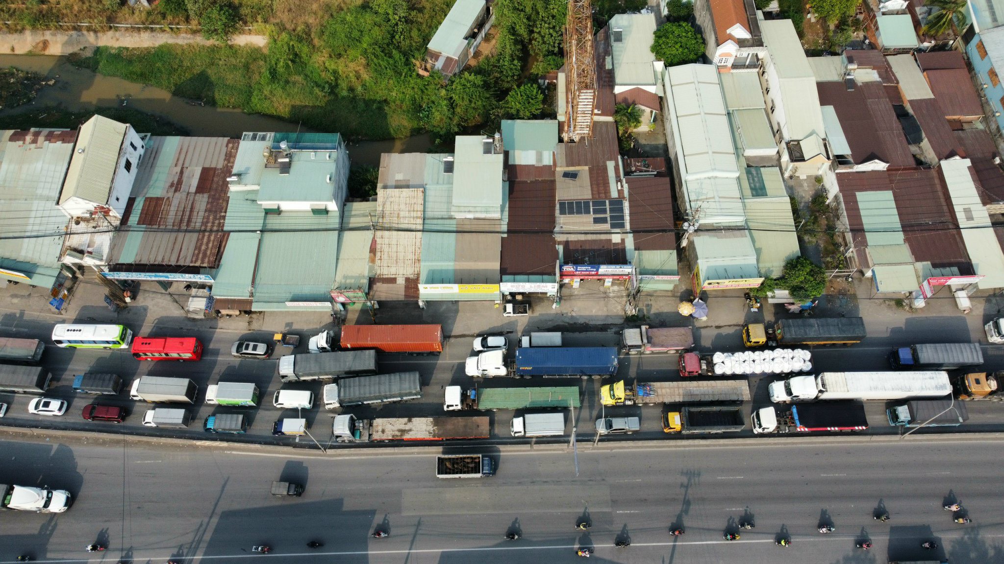 Hai nút giao "nghẹt thở" trên quốc lộ 51 cần giải cứu- Ảnh 3. Hai nút giao "nghẹt thở" trên quốc lộ 51 cần giải cứu- Ảnh 3.