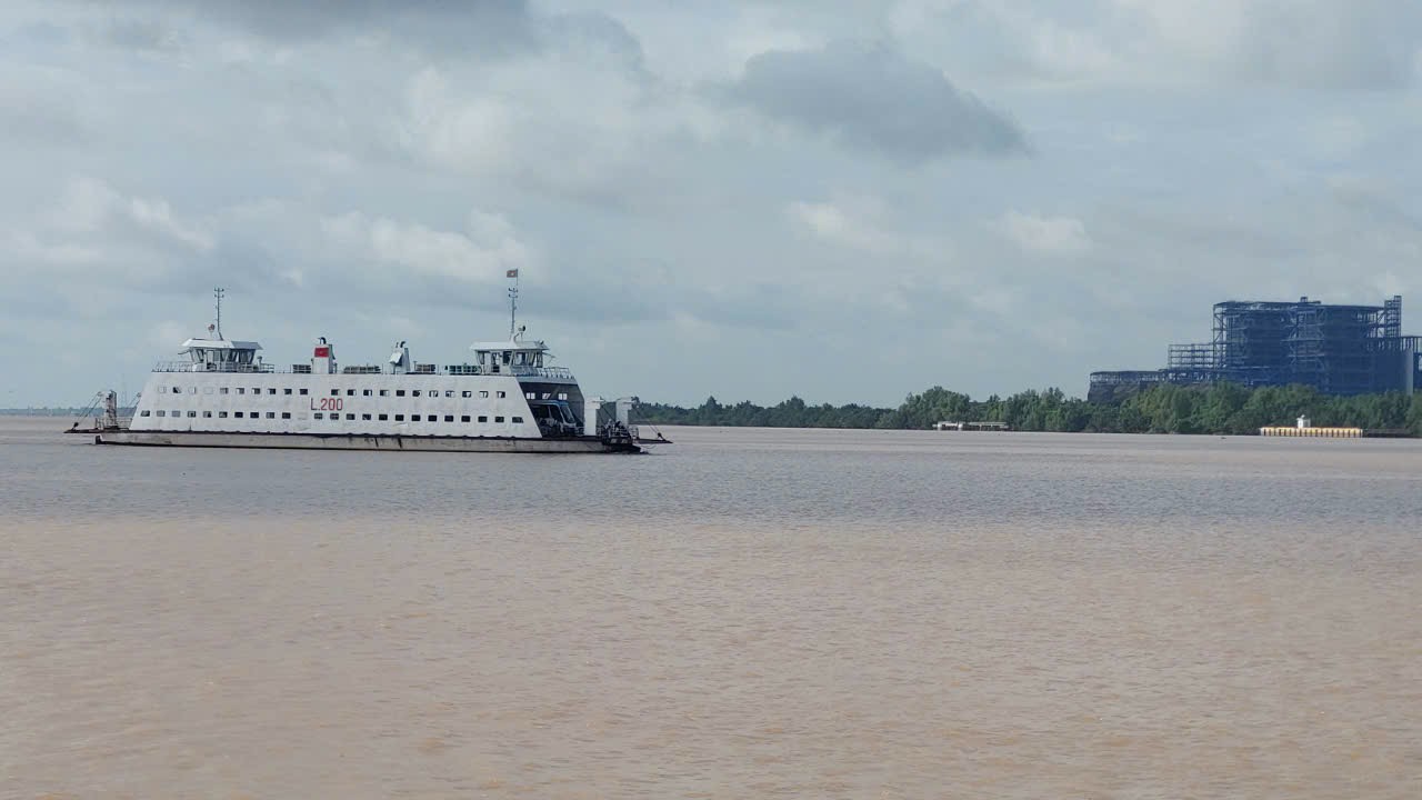 Ph&agrave; Đại Ng&atilde;i th&ocirc;ng tho&aacute;ng trong những ng&agrave;y đầu nghỉ lễ- Ảnh 2.