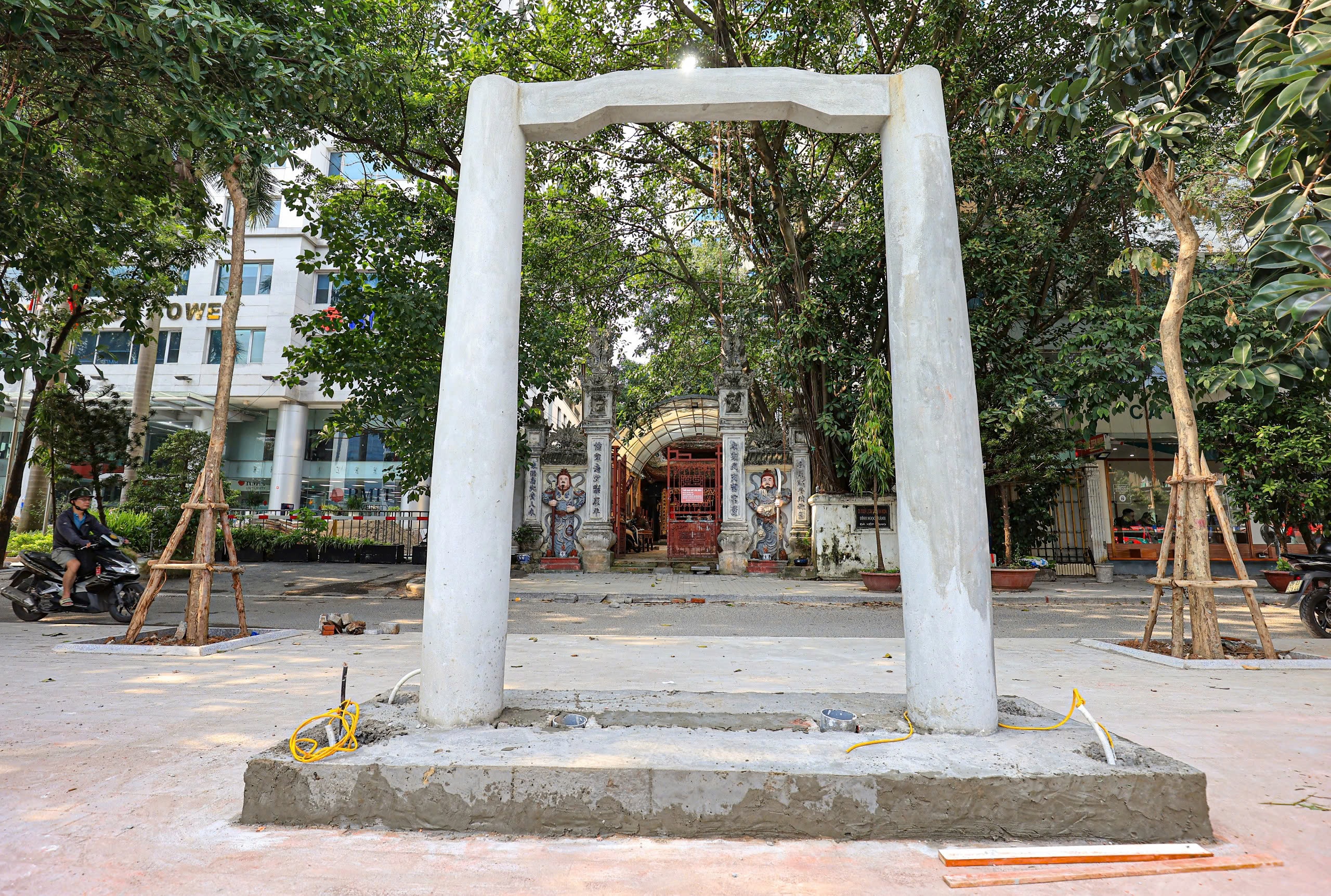 Thi c&ocirc;ng xuy&ecirc;n lễ, gấp r&uacute;t ho&agrave;n thiện tuyến phố đi bộ thứ 7 tại H&agrave; Nội- Ảnh 10.