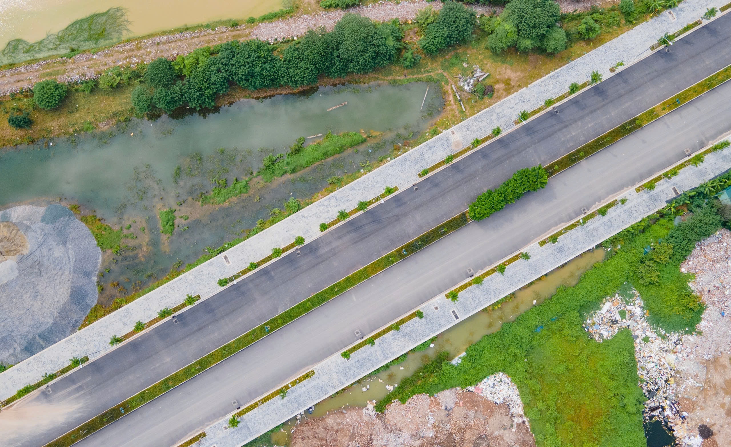 Gấp r&uacute;t thi c&ocirc;ng xuy&ecirc;n lễ, th&ocirc;ng xe đường L&ecirc; Quang Đạo dịp 10/10- Ảnh 4.