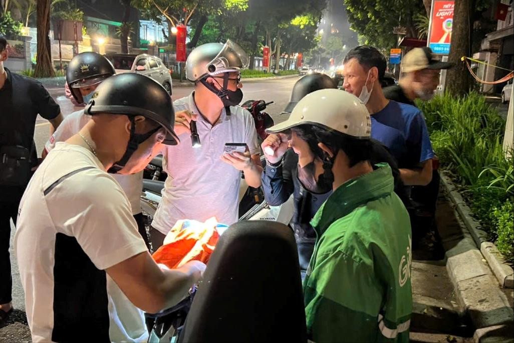 C&aacute;c tổ 141 đồng loạt xuống phố, xuy&ecirc;n đ&ecirc;m xử l&yacute; đua xe, nồng độ cồn ở Thủ đ&ocirc;- Ảnh 2.