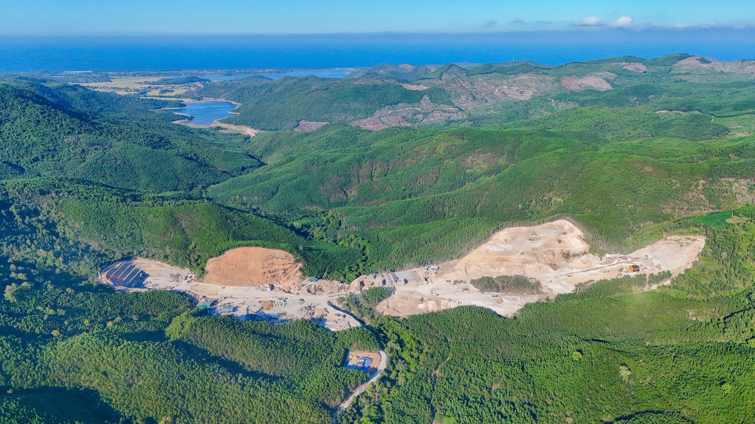 Xuy&ecirc;n lễ thi c&ocirc;ng hầm đường bộ d&agrave;i nhất cao tốc Bắc - Nam ph&iacute;a Đ&ocirc;ng- Ảnh 10.