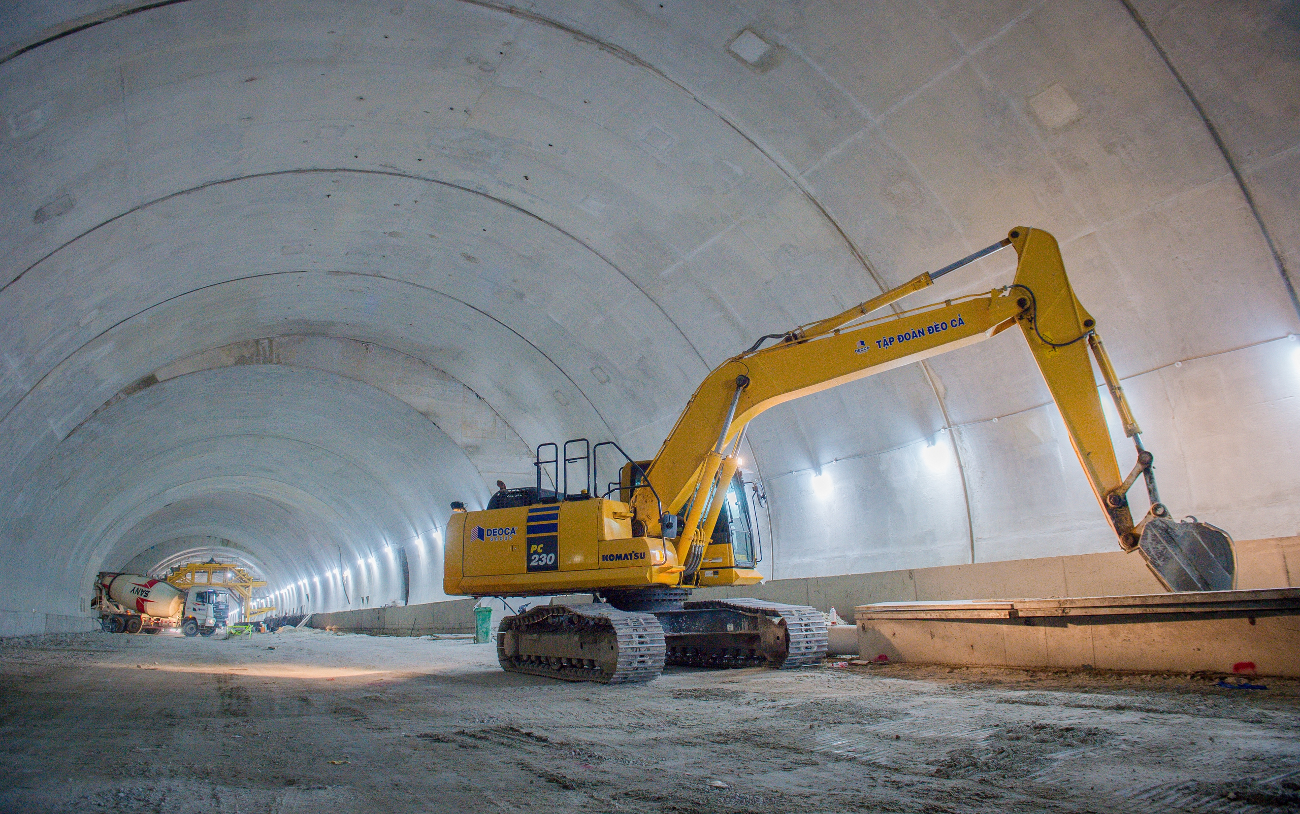 Xuy&ecirc;n lễ thi c&ocirc;ng hầm đường bộ d&agrave;i nhất cao tốc Bắc - Nam ph&iacute;a Đ&ocirc;ng- Ảnh 12.