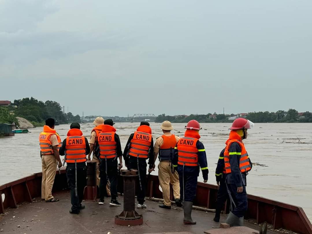 C&ocirc;ng an tỉnh Ph&uacute; Thọ c&ocirc;ng bố danh t&iacute;nh 8 nạn nh&acirc;n mất t&iacute;ch trong vụ sập cầu Phong Ch&acirc;u- Ảnh 1.