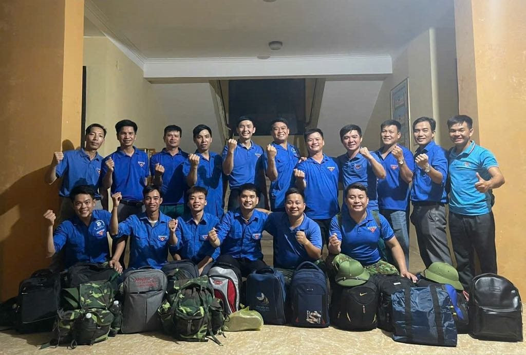 Thanh ni&ecirc;n t&igrave;nh nguyện khắp nơi hỗ trợ Hải Ph&ograve;ng khắc phục hậu quả b&atilde;o số 3- Ảnh 1.