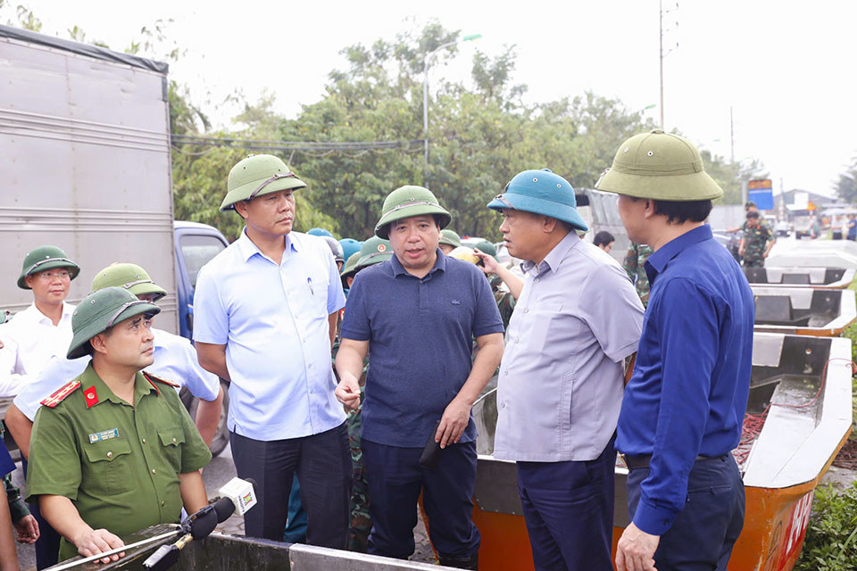 Chủ tịch H&agrave; Nội: Cắt điện, nước cần th&ocirc;ng b&aacute;o r&otilde;, tr&aacute;nh g&acirc;y hoang mang- Ảnh 1.