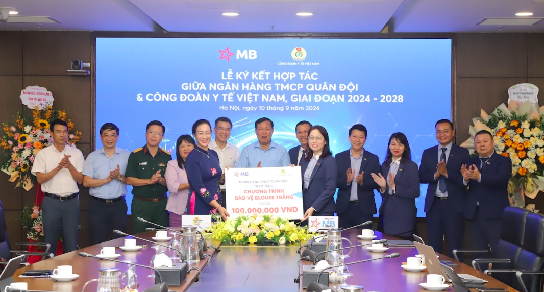 MB k&yacute; kết hợp t&aacute;c với C&ocirc;ng đo&agrave;n Y tế Việt Nam- Ảnh 4.