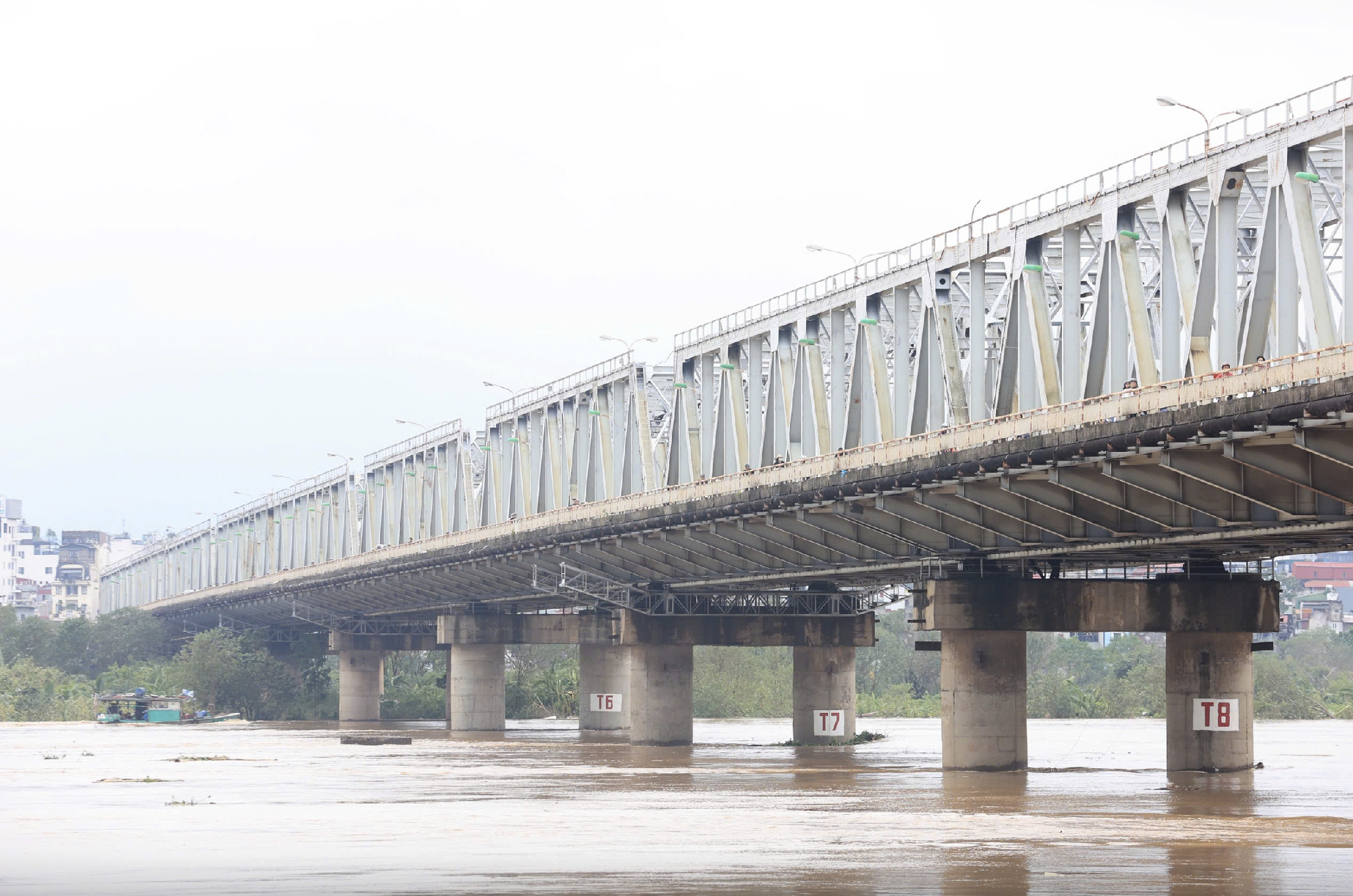 Trung Quốc khẳng định 2 nh&agrave; m&aacute;y thủy điện ở thượng nguồn s&ocirc;ng Hồng kh&ocirc;ng xả lũ- Ảnh 1.