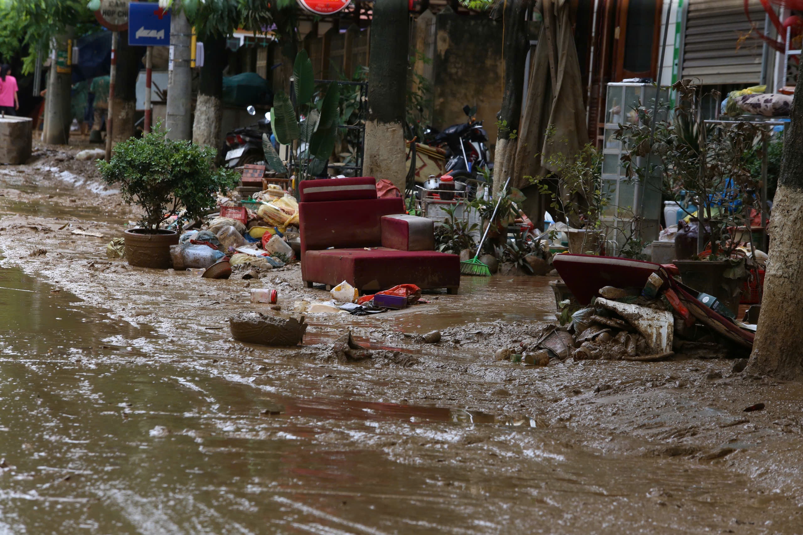 Thị trấn Phố R&agrave;ng ở L&agrave;o Cai ngổn ngang sau lũ- Ảnh 6.