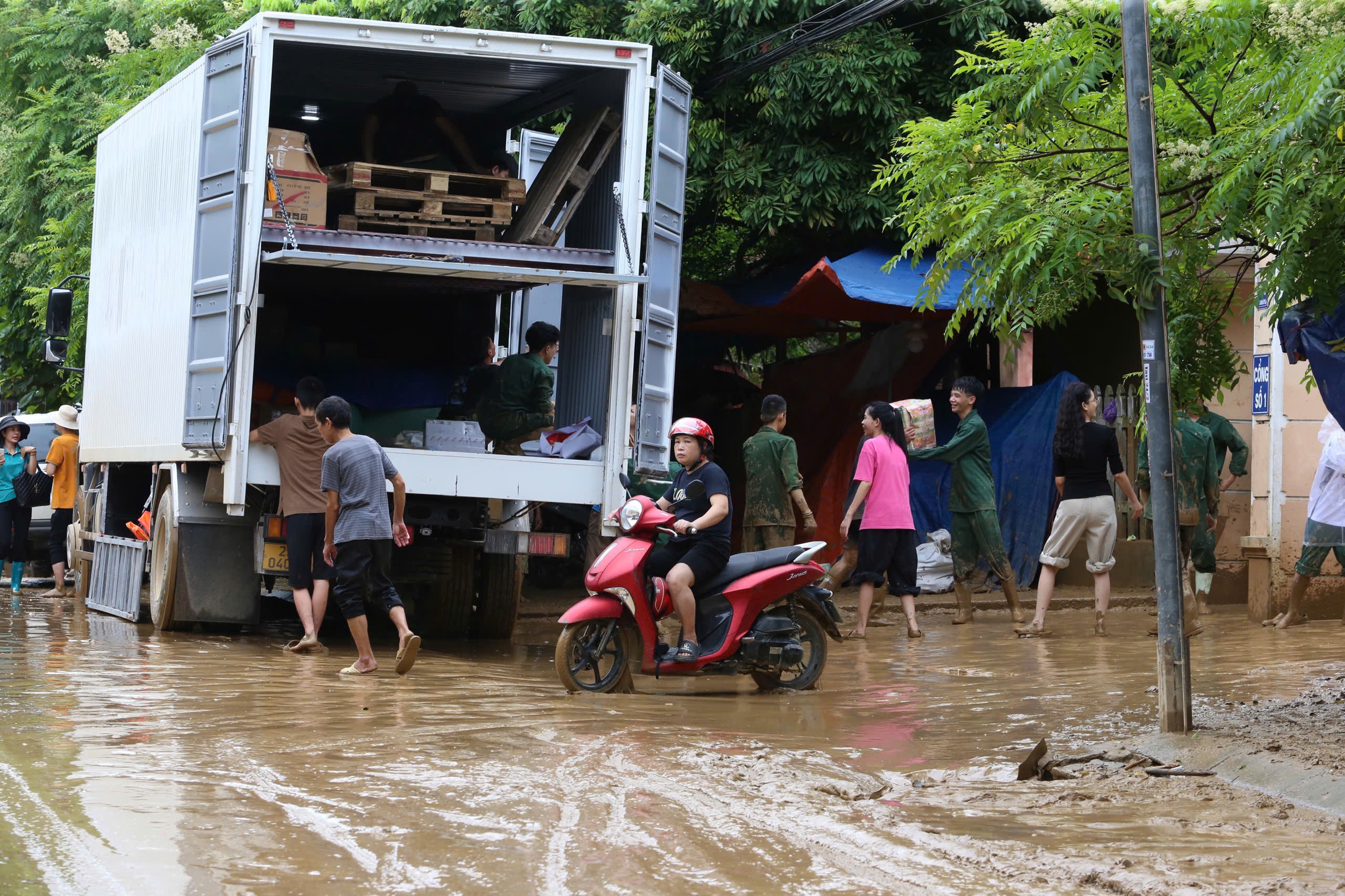 Thị trấn Phố R&agrave;ng ở L&agrave;o Cai ngổn ngang sau lũ- Ảnh 8.