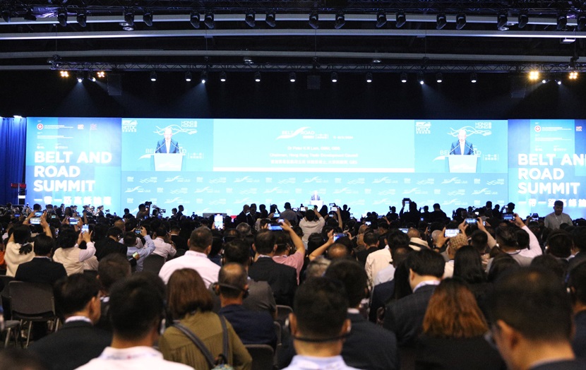 Ph&oacute; thủ tướng k&ecirc;u gọi doanh nghiệp Hồng K&ocirc;ng đầu tư v&agrave;o c&aacute;c dự &aacute;n hạ tầng giao th&ocirc;ng- Ảnh 2.