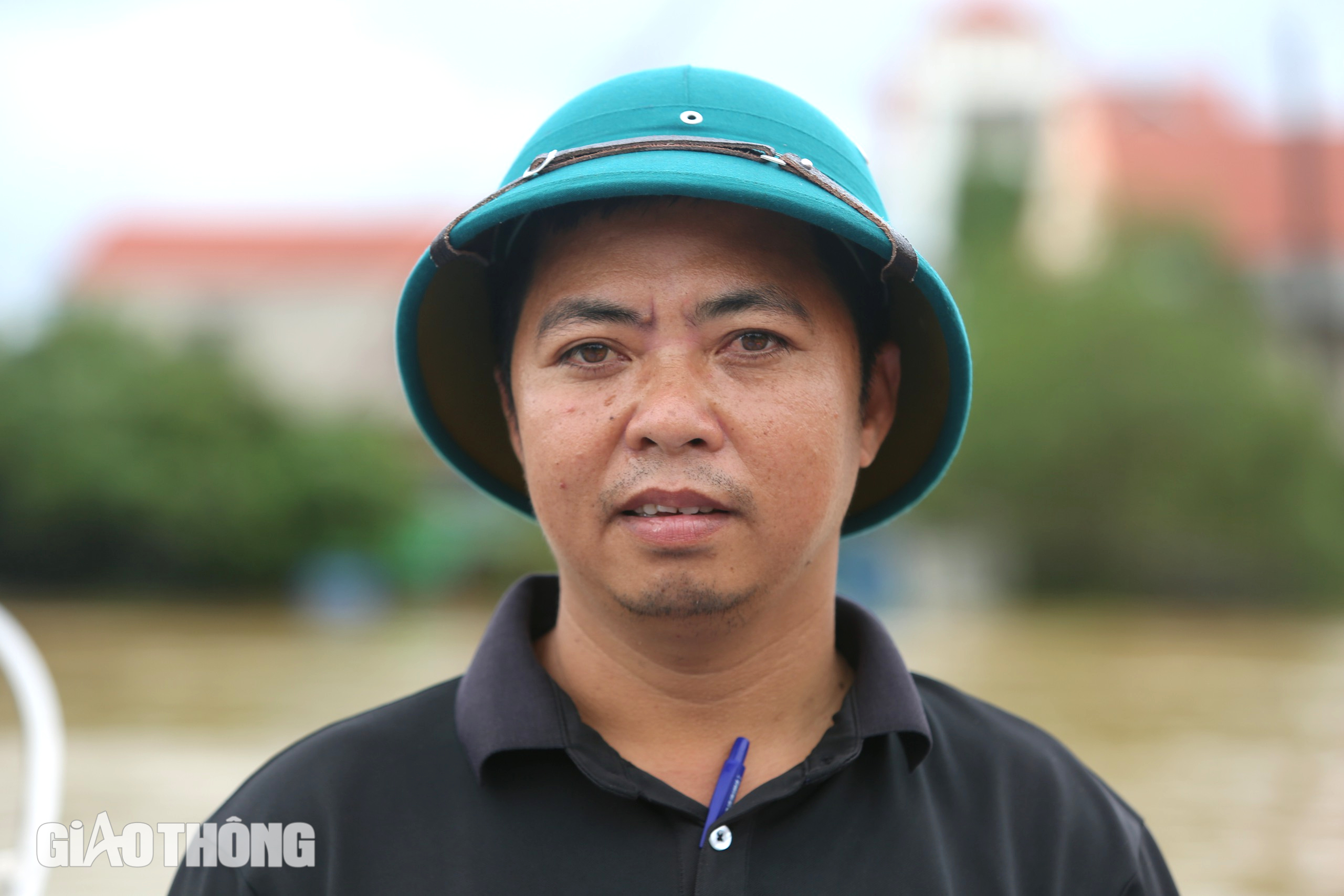 Ninh Bình: 700 hộ bị cô lập, người dân lên mái nhà nhìn nước dâng- Ảnh 15. Ninh Bình: 700 hộ bị cô lập, người dân lên mái nhà nhìn nước dâng- Ảnh 15.