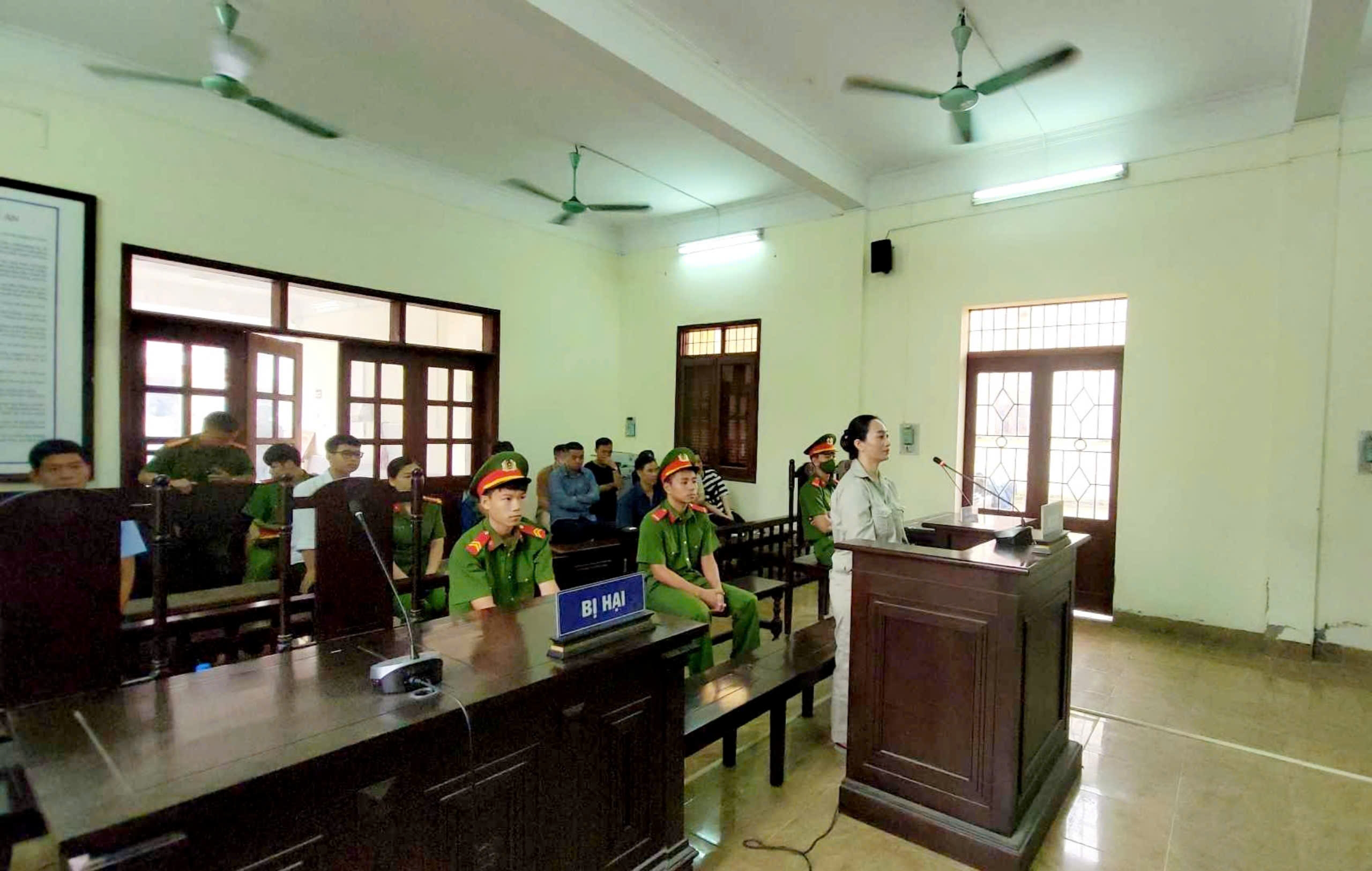 "C&ocirc; đồng bổ cau" ở Hải Dương lĩnh 7 năm 3 th&aacute;ng t&ugrave;, th&ecirc;m nhiều bị hại tiếp tục tố c&aacute;o- Ảnh 2.
