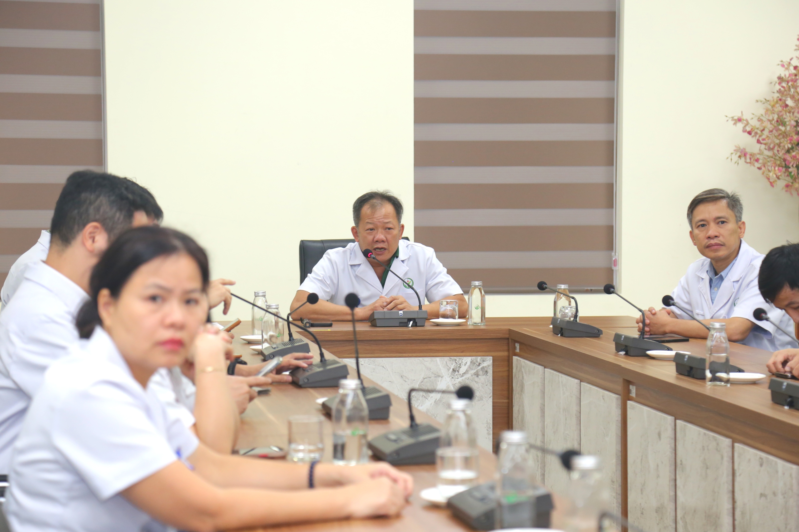 Bệnh viện Việt Đức tiếp nhận, điều trị một bệnh nhân nặng của vụ lũ quét Làng Nủ- Ảnh 1. Bệnh viện Việt Đức tiếp nhận, điều trị một bệnh nhân nặng của vụ lũ quét Làng Nủ- Ảnh 1.