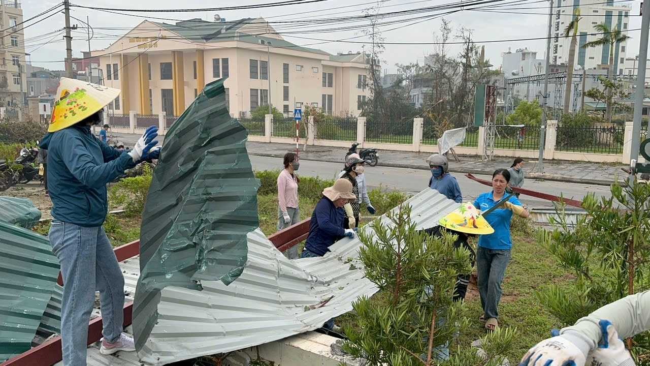 Quảng Ninh: Học sinh huyện C&ocirc; T&ocirc; chưa thể đến trường, Đ&ocirc;ng Triều nhiều nơi vẫn ngập s&acirc;u- Ảnh 1.