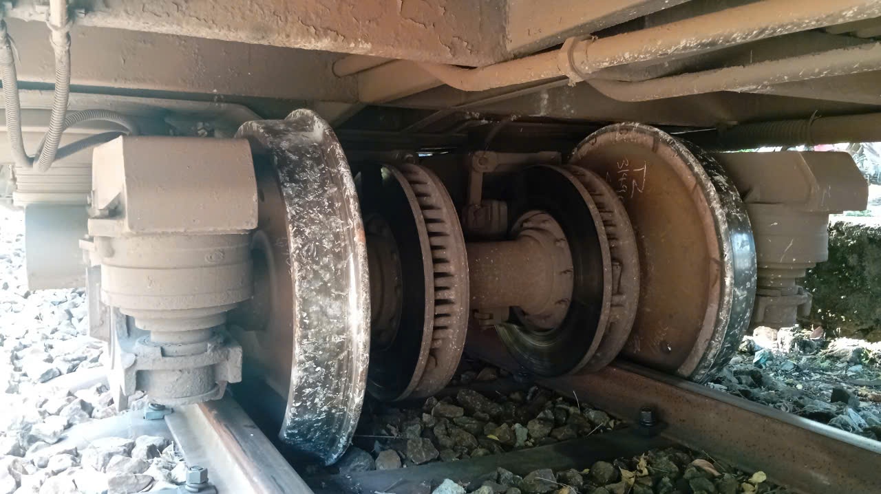 X&aacute;c định nguy&ecirc;n nh&acirc;n 2 vụ t&agrave;u hỏa bị sự cố trật b&aacute;nh khi qua ga Lăng C&ocirc;- Ảnh 1.