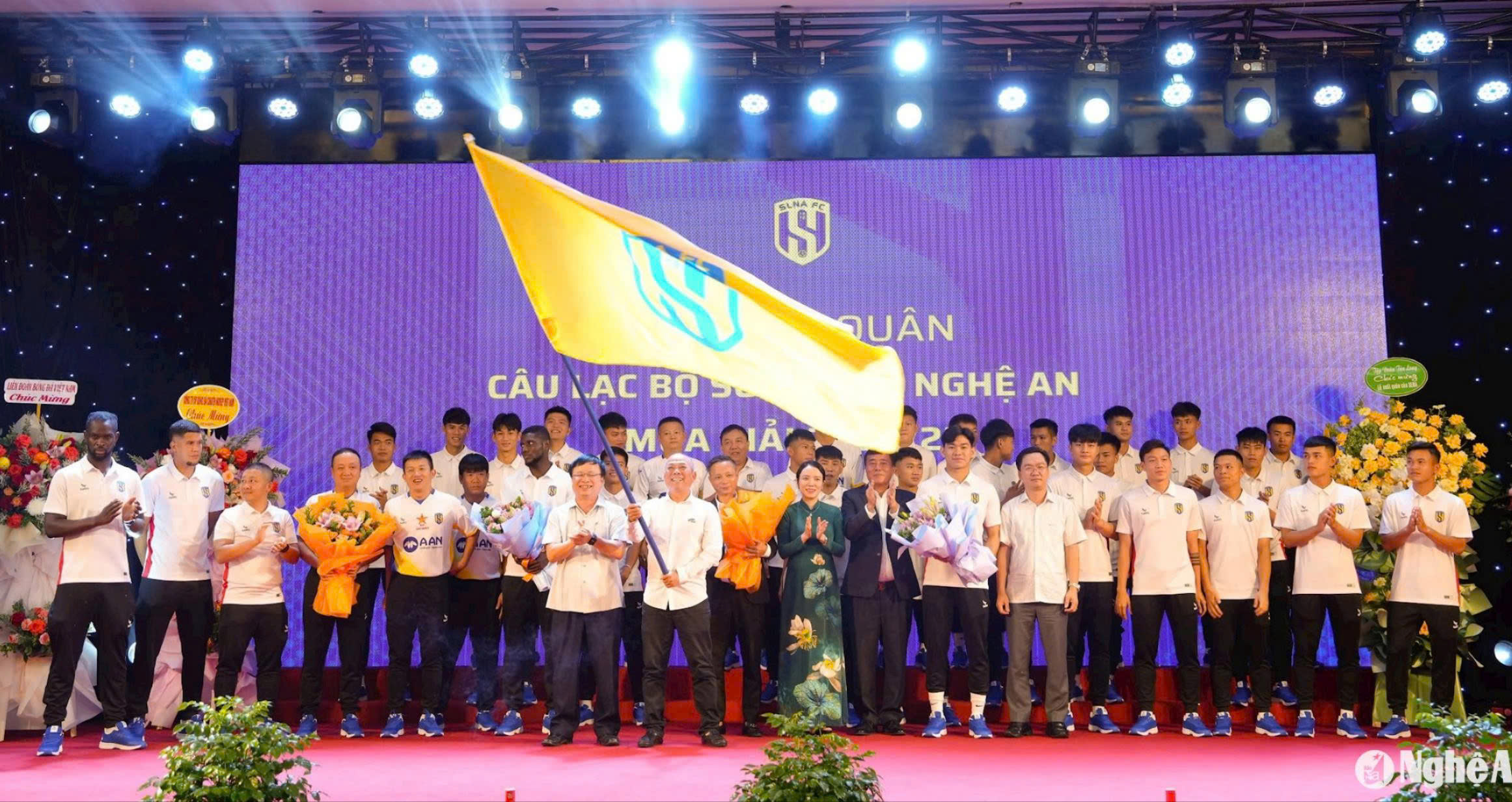 Đội b&oacute;ng V-League l&agrave;m điều hiếm thấy ở m&ugrave;a giải 2024-2025- Ảnh 1.