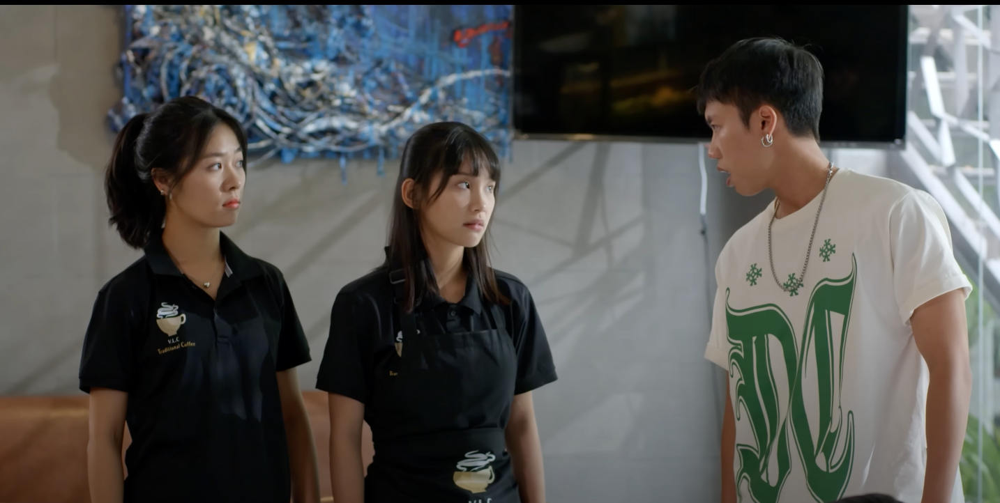 Đi giữa trời rực rỡ tập 32: Gia đình phá sản, Chải gượng cười chia tay Pu để về bản- Ảnh 3. Đi giữa trời rực rỡ tập 32: Gia đình phá sản, Chải gượng cười chia tay Pu để về bản- Ảnh 3.