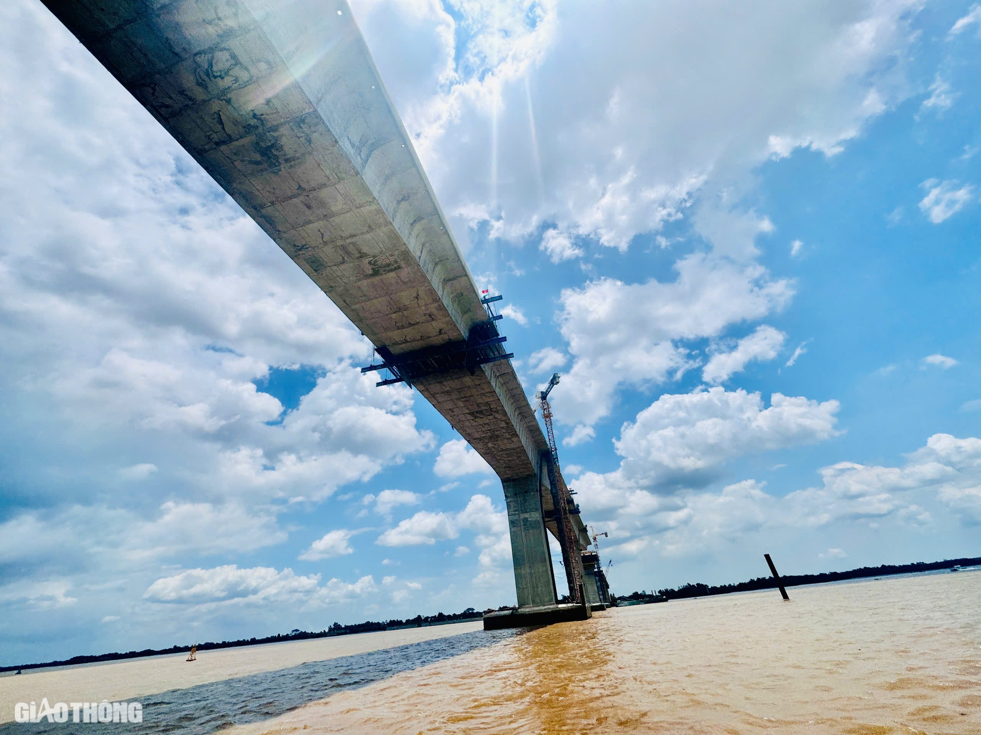 Cận cảnh hợp long hai nhịp chính cầu Nhơn Trạch- Ảnh 13. Cận cảnh hợp long hai nhịp chính cầu Nhơn Trạch- Ảnh 13.