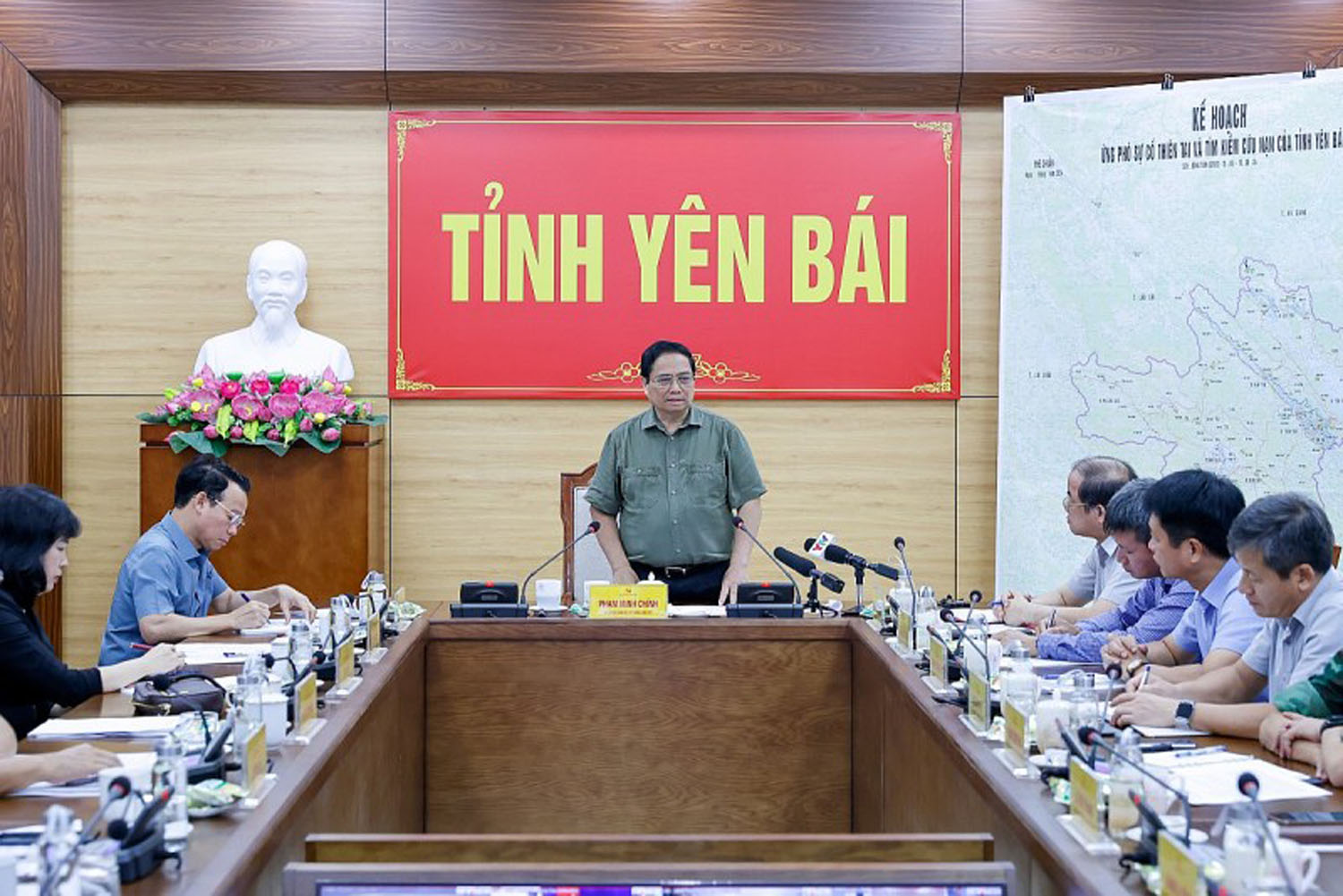 Thủ tướng: Hỗ trợ ngay Y&ecirc;n B&aacute;i 50 tỷ đồng khắc phục hậu quả mưa lũ- Ảnh 1.
